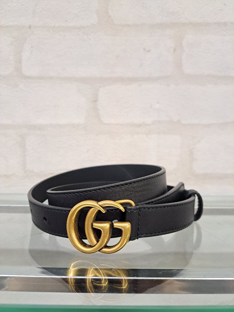 Lilly ★Gucci グッチ ダブルG スリムベルト ダブルG リバーシブル スリムベルト ・ブラック＆ホワイト レザー