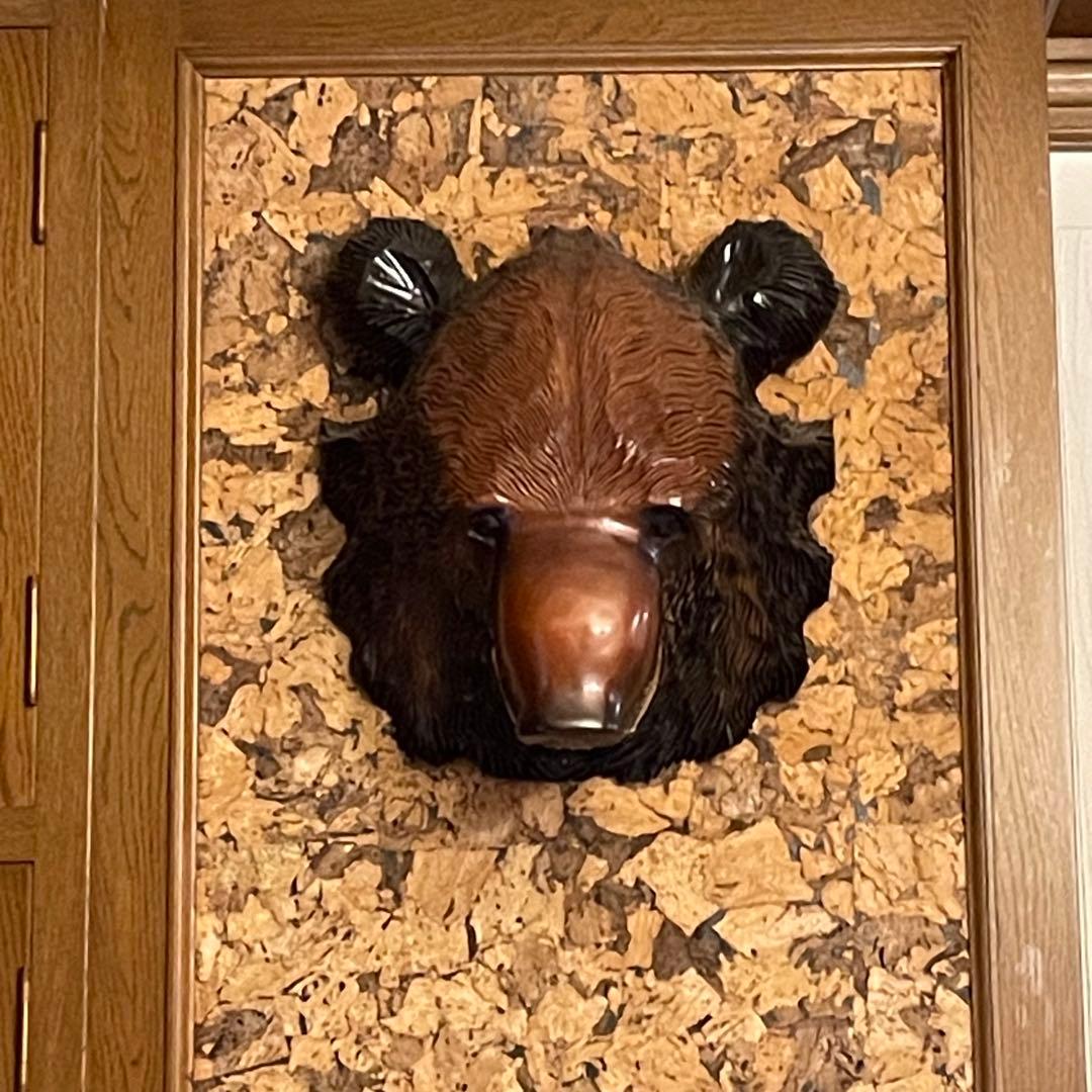 木彫り 熊 壁掛け 木製 クマの頭部彫刻 装飾 北海道土産 工芸品 手彫り