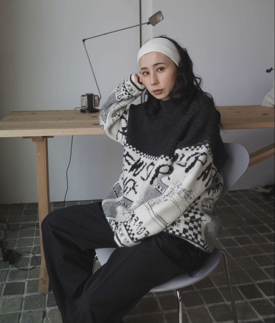 NEWS PAPER JACQUARED KNIT TOP - メルカリ