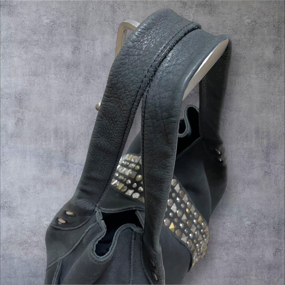 TRES y2k 00s Archive toteBag Studs black - メルカリ