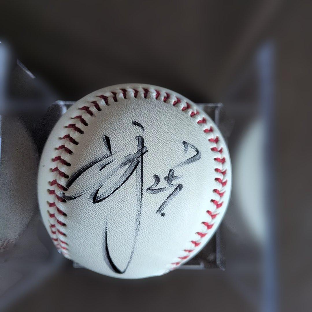 岡本和真選手 投げ入れ直筆サインボール 25 ジャイアンツ 巨人 - メルカリ
