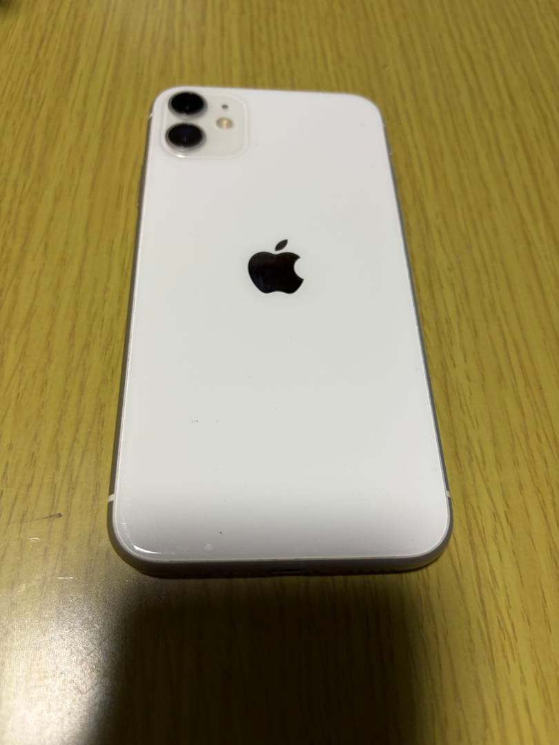 iPhone11 ホワイト 128GB ジャンク - メルカリ