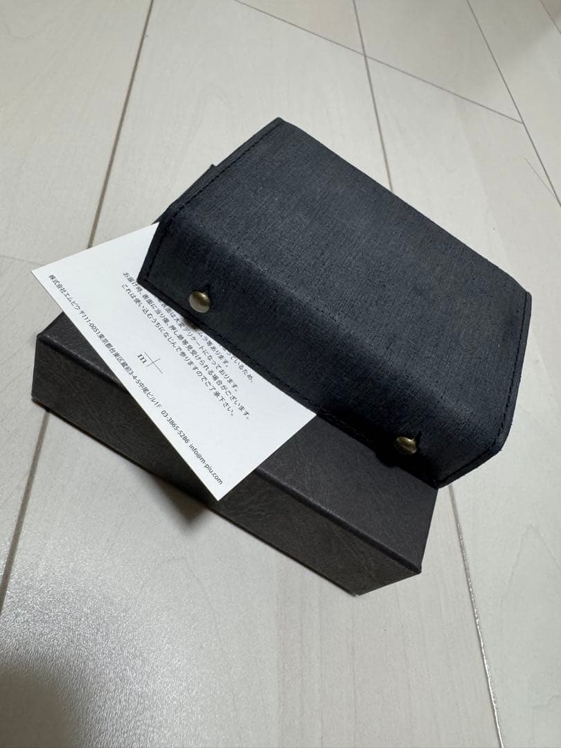 m+ エムピウ ミッレフォッリエ2 クアドレッティ ブラック 革財布 折り財布 m＋】ミニ財布 millefoglie（ミッレフォッリエ）2 P25 “クアドレッティ