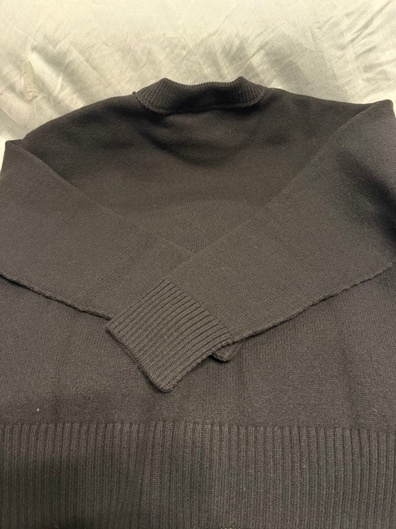 l*y様 ⭐️Ami Paris⭐️ブラック ロゴレッド 厚手セーター Sサイズ