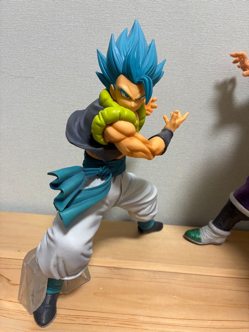 ドラゴンボール 一番くじ ブロリー ラストワン ゴジータ 台座有り