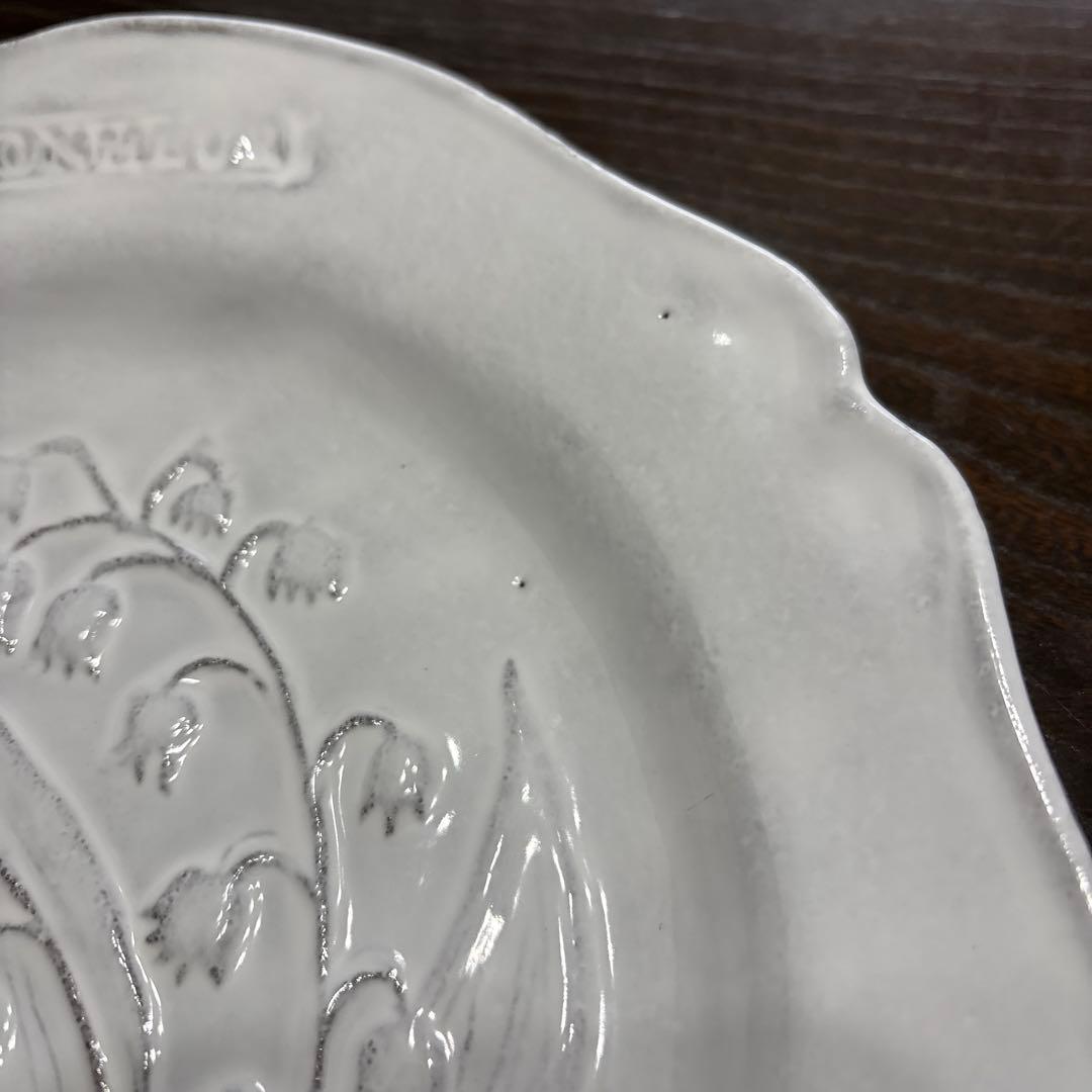 アスティエの鈴蘭模様のお皿 - メルカリ