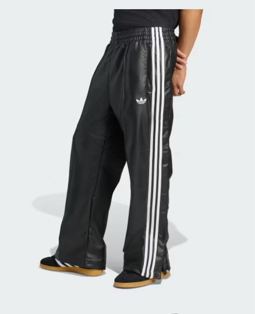 adidas × JEREMY SCOTT フェイクレザーワイドパンツS試着のみ - メルカリ