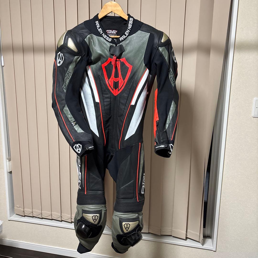 ARLENNESS アレンネス レーシングスーツ1回着用サイズ50 - メルカリ