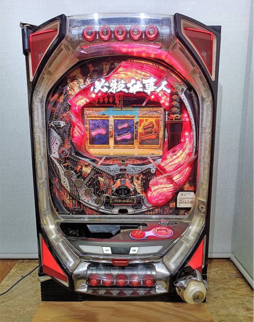 パチンコ実機　必殺仕事人Ⅲ 循環加工済　自動回転付 Yahoo!オークション -「必殺仕事人Ⅲ」(パチンコ実機) (パチンコ