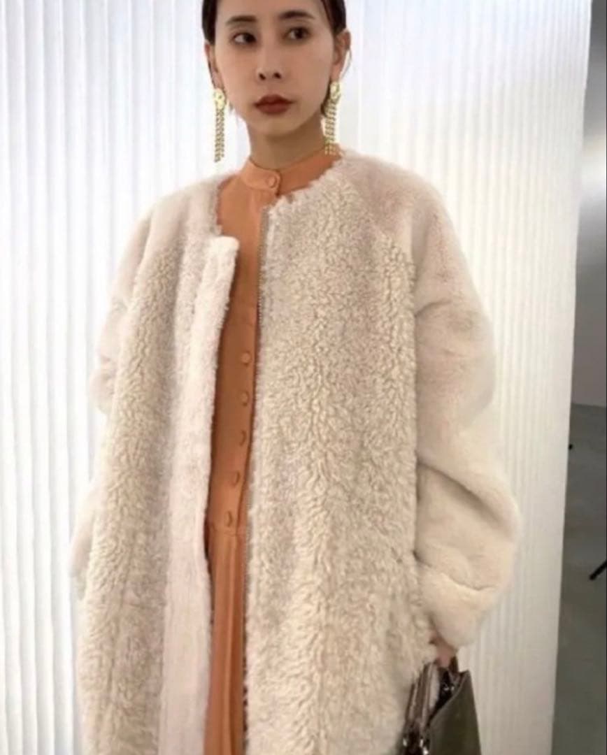 AMERI REVERSIBLE TWIN BOA COAT - メルカリ