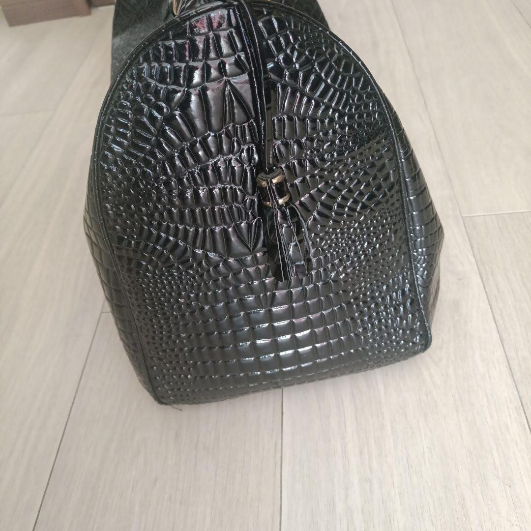クロコダイル風 ブラック ボストンバッグ - メルカリ