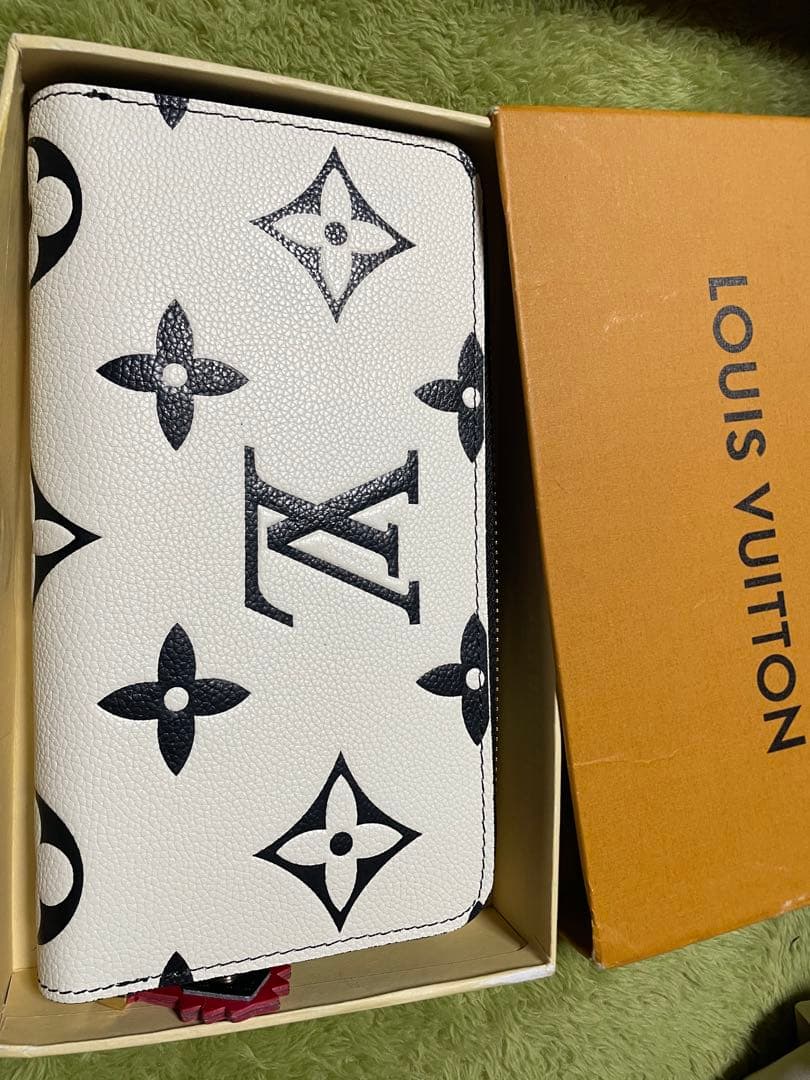 ★*★様 Louis Vuitton モノグラム 長財布 ホワイト/ブラック ルイヴィトン 長財布 レディース ラウンドファスナー モノグラム アン