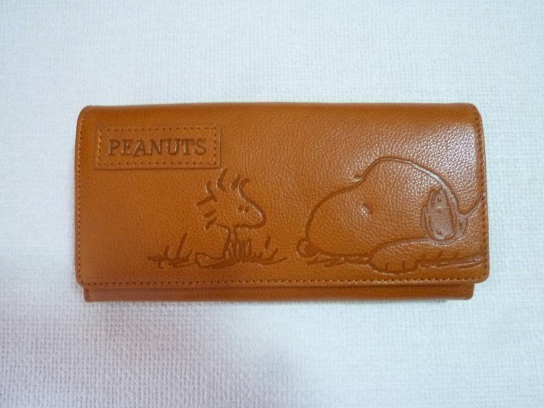 【新品】SNOOPY　カブセ長財布　 SNPY-73054 　キャメル SNOOPY（スヌーピー） 財布 長財布 レディース 本革 大容量 ウッド