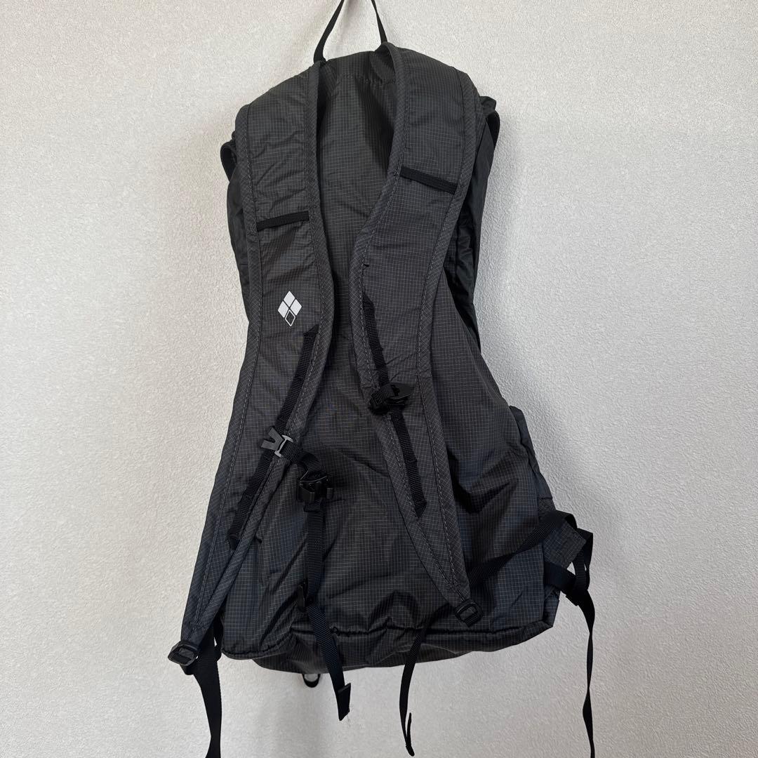 mont-bell 【ダークグレー（GM）】モンベル バーサライトパック20