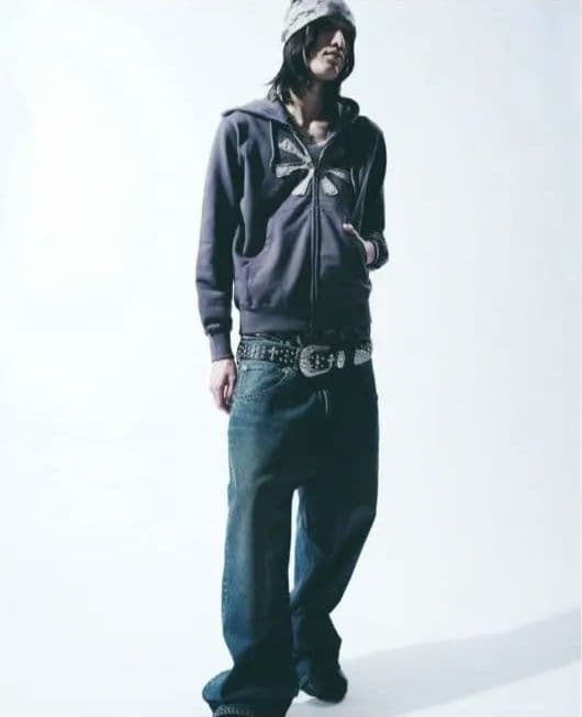 de-void*× future archive 放射ロゴ ジップパーカ フード - メルカリ