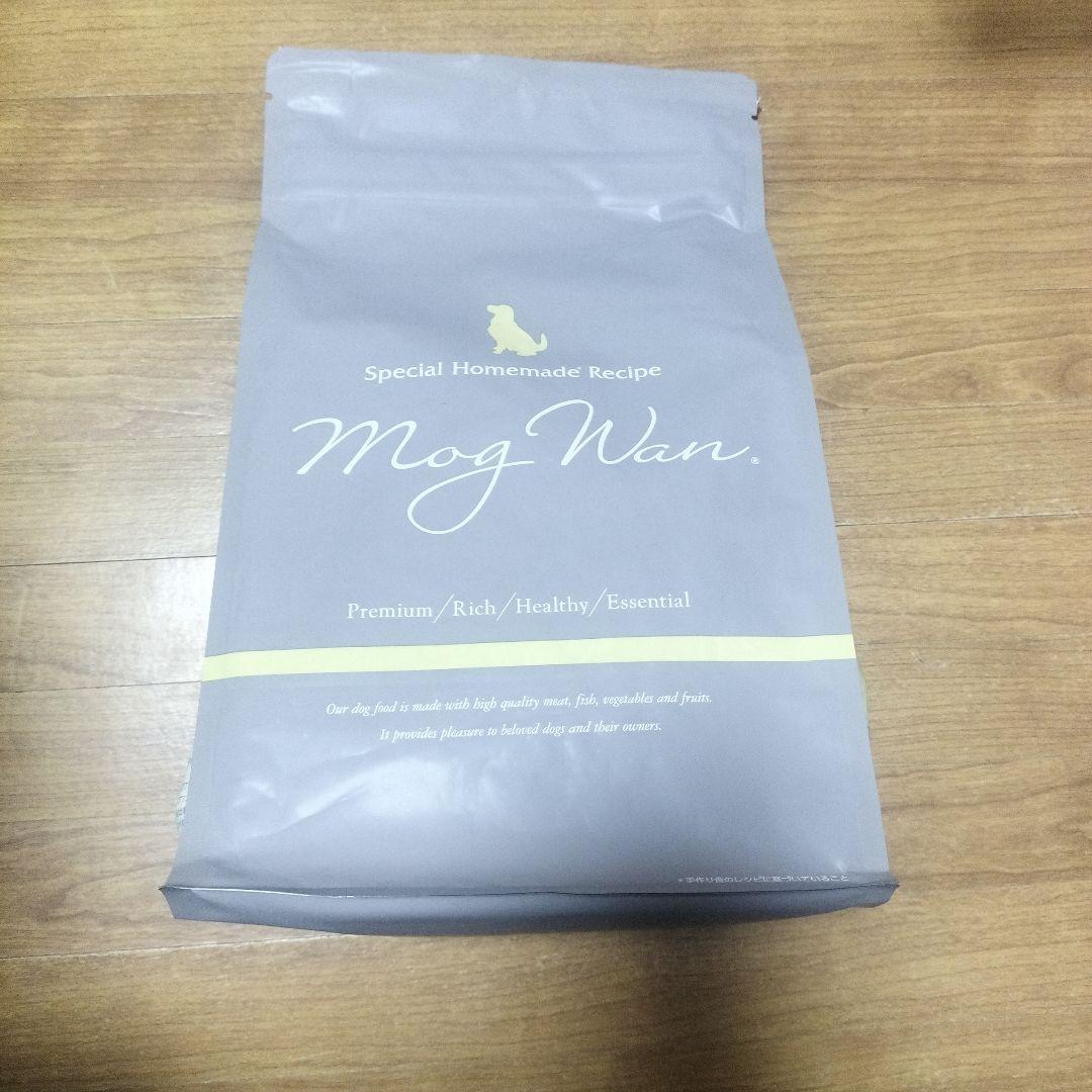 Mog Wan. モグワン ドッグフード チキン＆サーモン 新品未開封 1袋