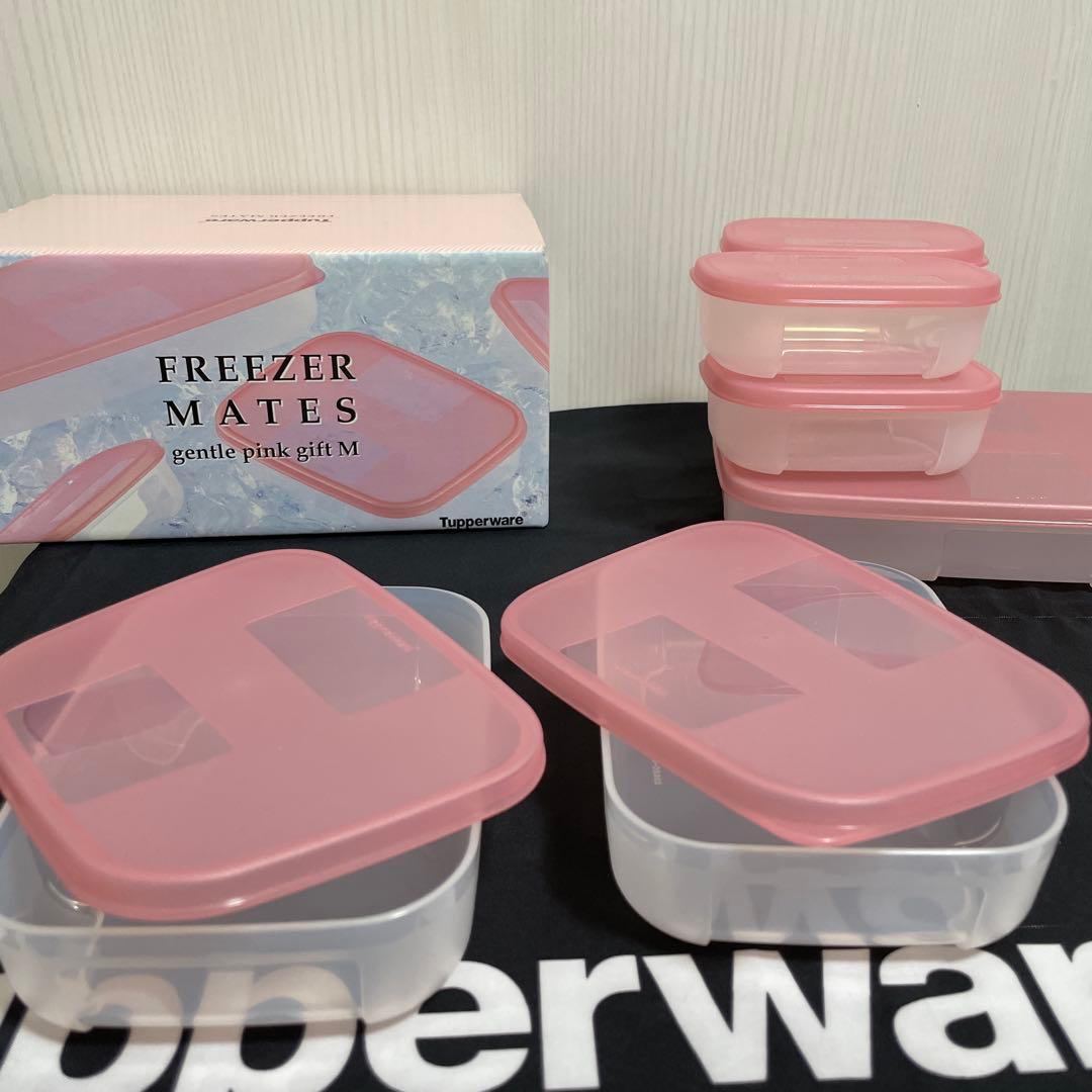 タッパーウェア フリーザーメイト ジェントルピンクギフト M - メルカリ