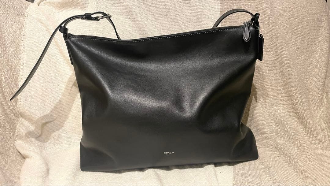 【極美品・一度のみ使用】COACH モット メッセンジャー 定価11万 現行品 モット メッセンジャー バッグ | COACH/コーチ | 三越伊勢丹オンライン