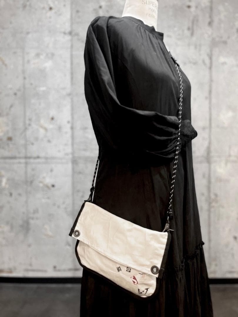 y*o様 限定 SLEEPWALK CAT サコッシュ バッグ 今井寿 BUCK - メルカリ