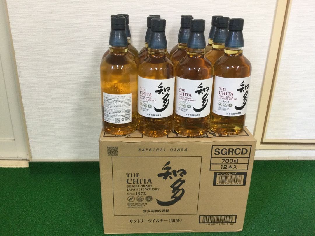 サントリー「知多」700ml 12本セット　SUNTORY ギフト箱12個付き サントリー 知多 700ml【12本入/ケース】 | お酒の総合専門店【LIQUOR