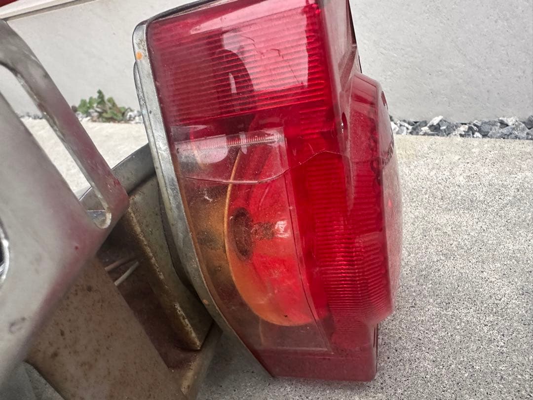 cb750fourリアフェンダー、テールランプセット