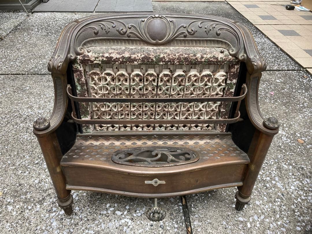 アンティーク風　ガスストーブ Amazon.co.jp: Sengoku Aladdin [別注] [グロスグレー] ポータブル