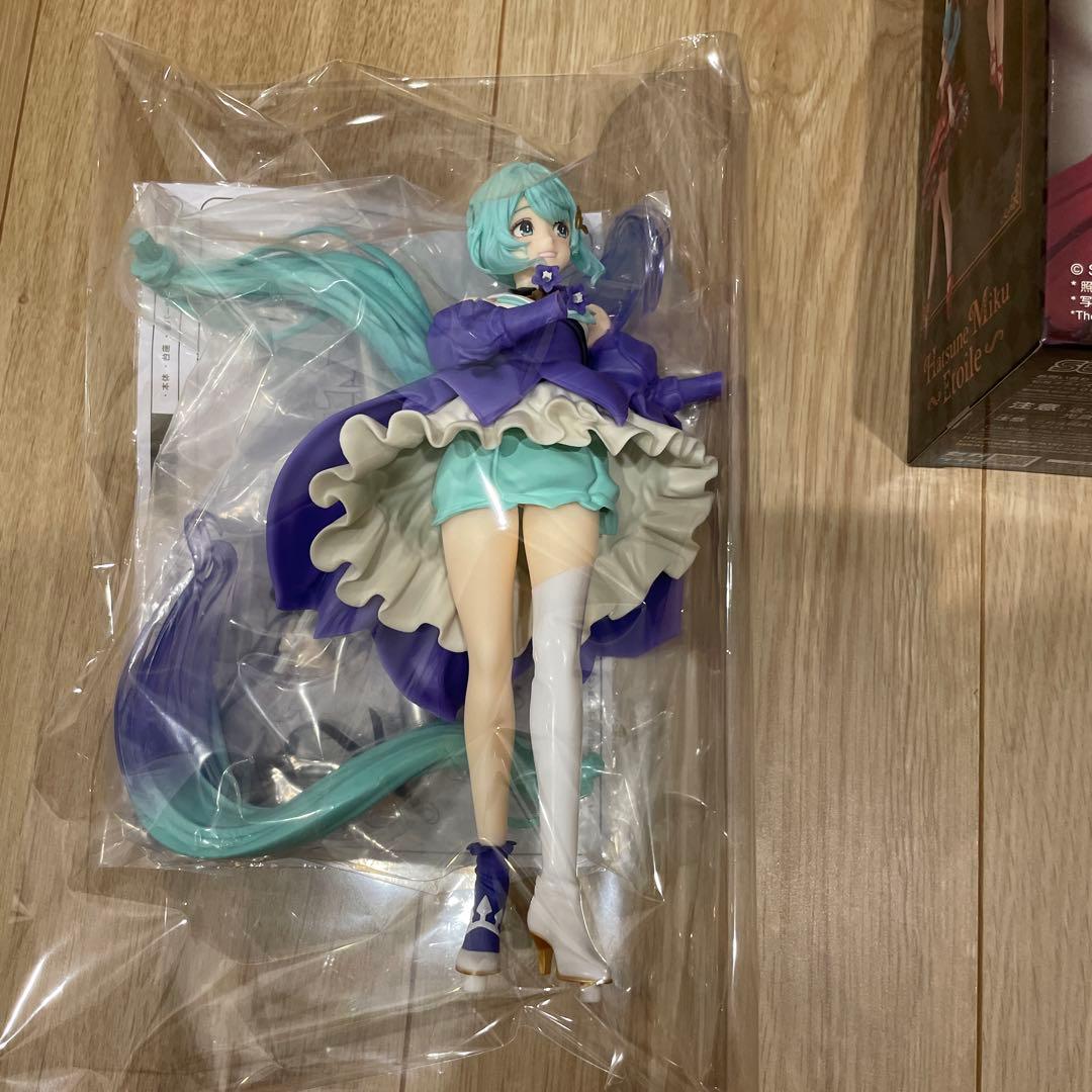 初音ミク フィギュア まとめ売り - メルカリ