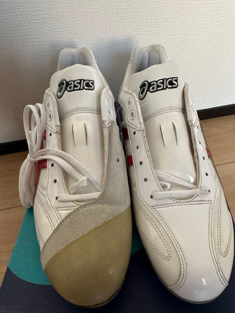【新品未使用】asics スパイク　28.5cm