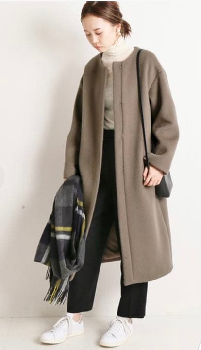 新品 未使用】IENAイエナ ラムウールノーカラーロングコート 38 グレー