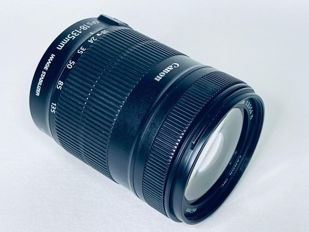 美品✨Canon キヤノン EF-S 18-135mm F3.5-5.6 IS