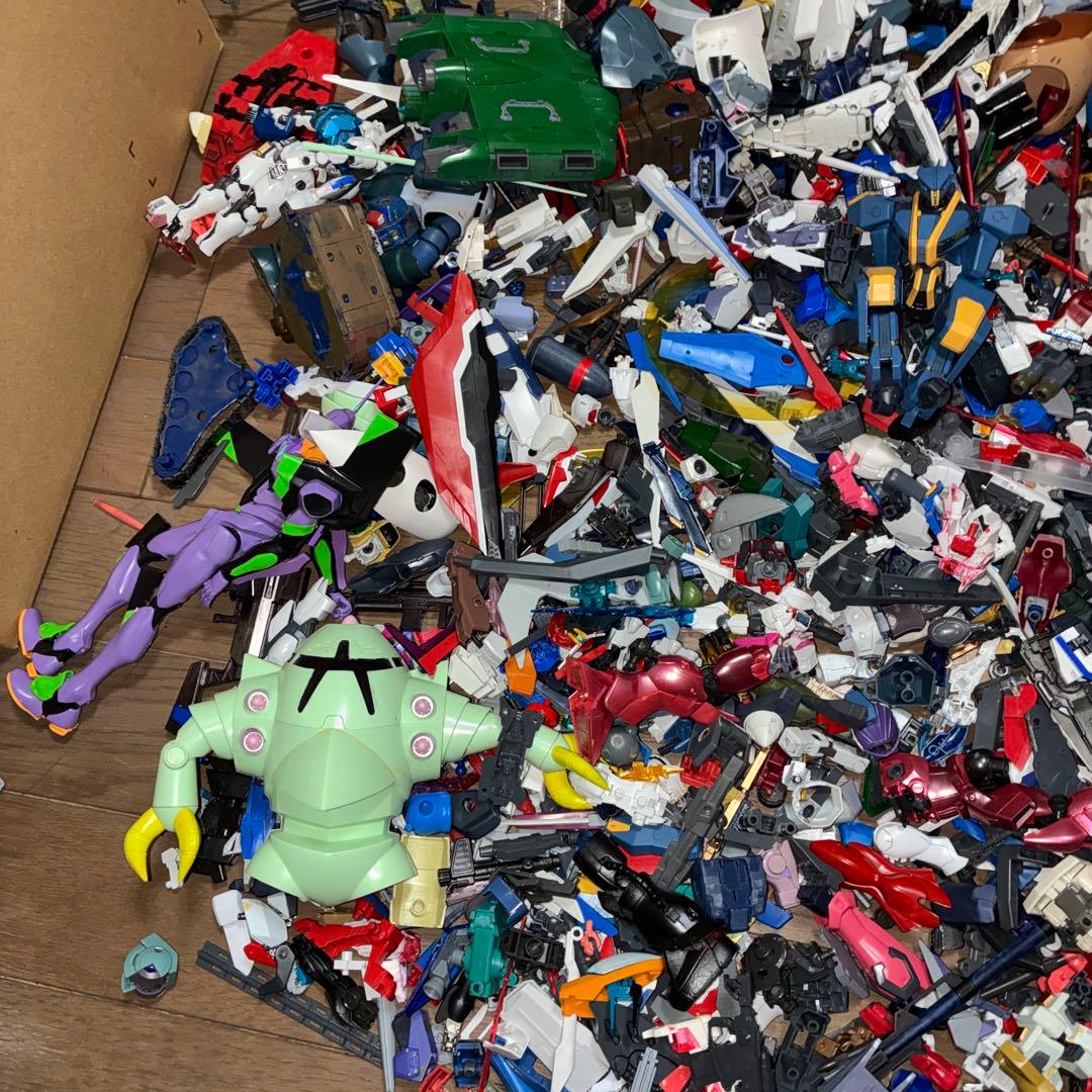 ガンプラHG大量ジャンク詰め合わせ - メルカリ