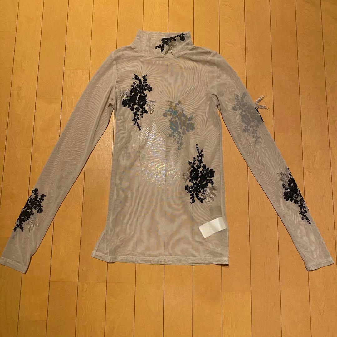 Ameri UND FUR 最新 EMBROIDERY SKIN TOP