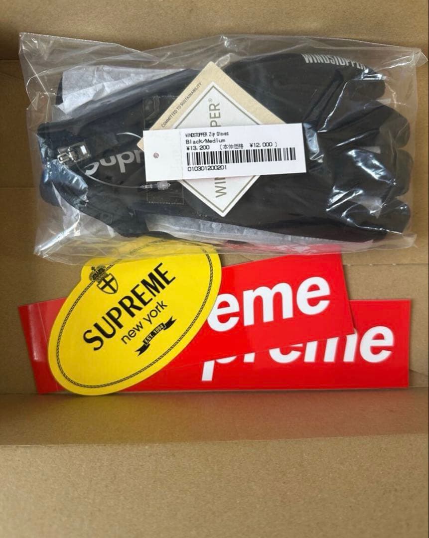 ★Supreme WINDSTOPPER Zip Gloves Black M★ Supreme WINDSTOPPER Zip Gloves 