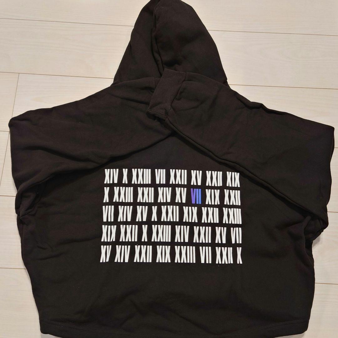 トラジャ TravisJapan 2025 VIIsual パーカー - メルカリ