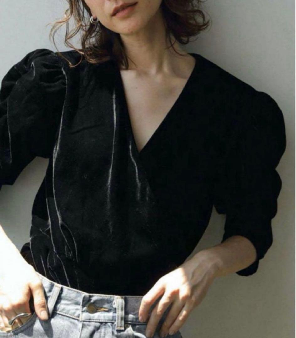anuke アンヌーク Gather Velour Blouse - メルカリ