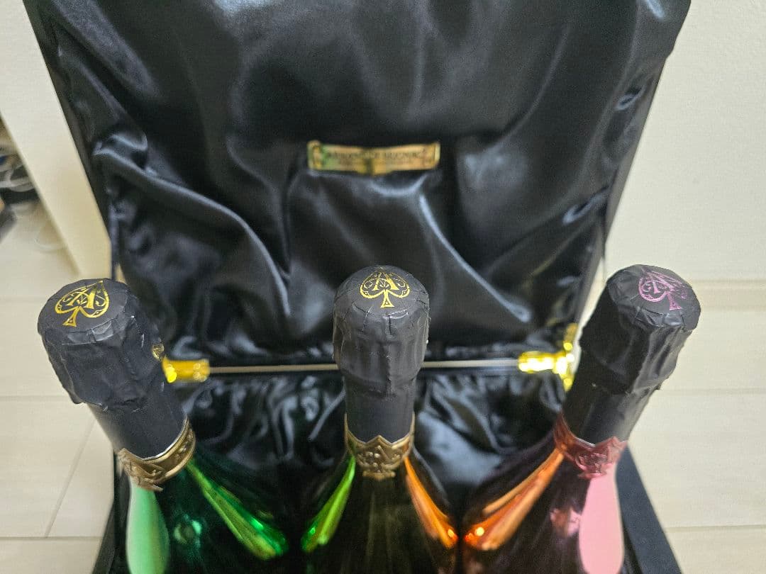 アルマンド アタッシュケース 信号機 Armand 純正ケース - メルカリ