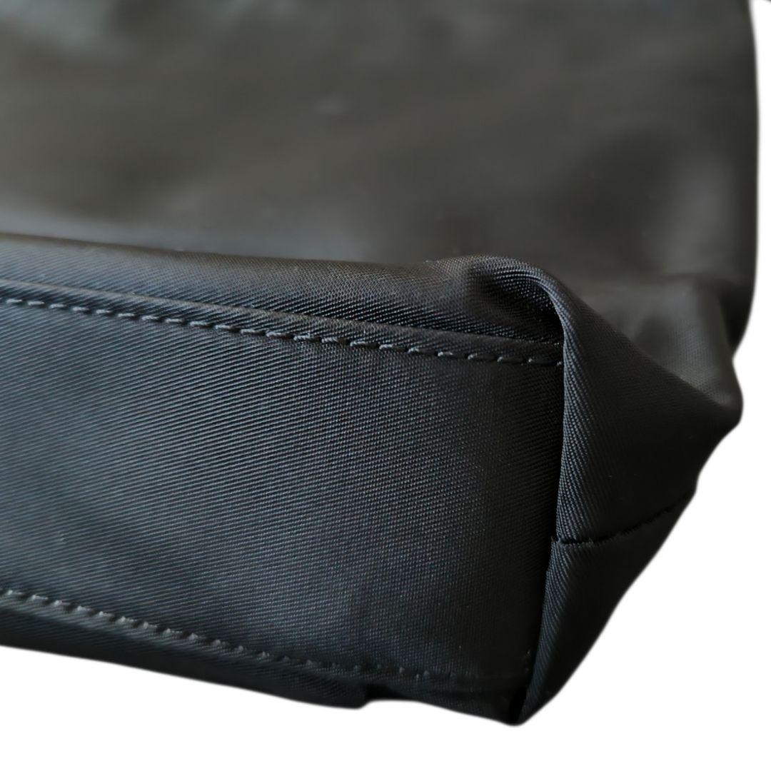 美品☆TUMI トゥミ ナイロンショルダーバッグ ブラック ゴールド金具