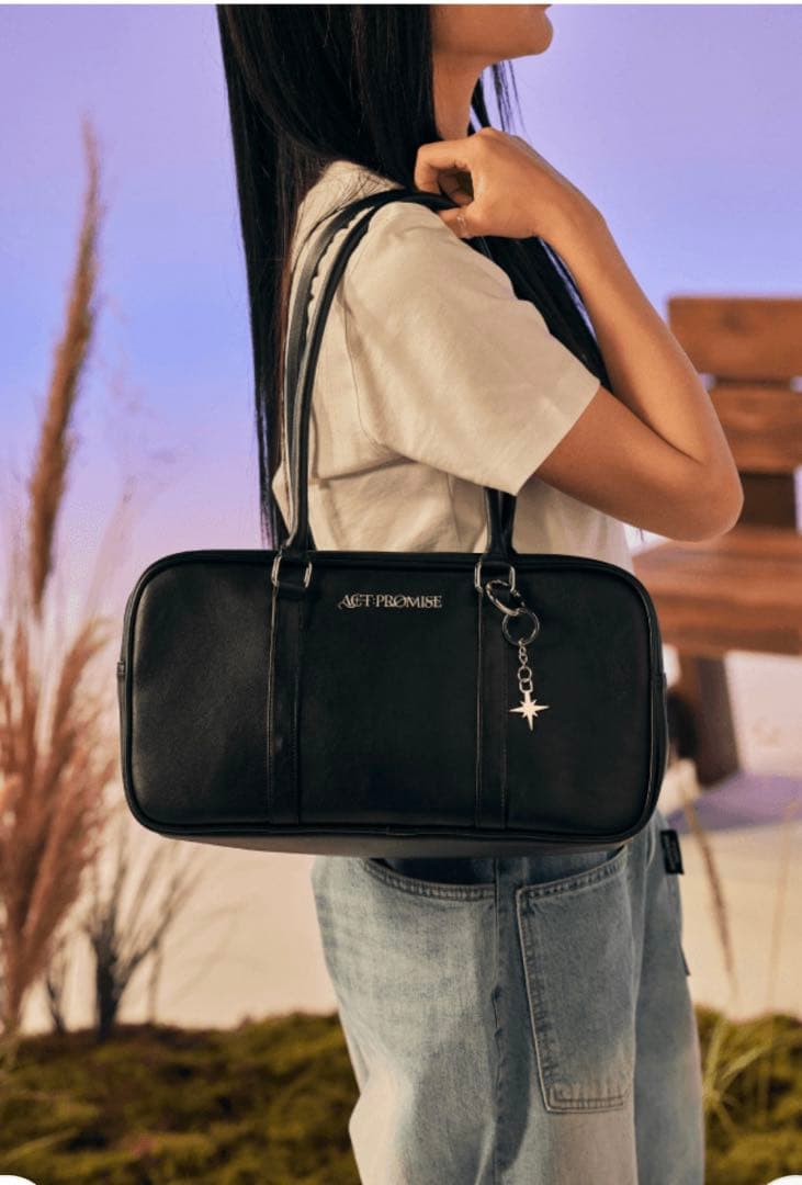 txt ACT:PROMISE ショルダーバッグ - メルカリ