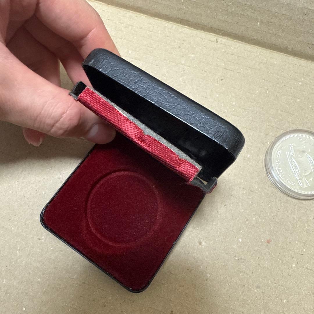 愛*夢様 1979年 カナダ グリフォン300周年記念 プルーフ銀貨 - メルカリ