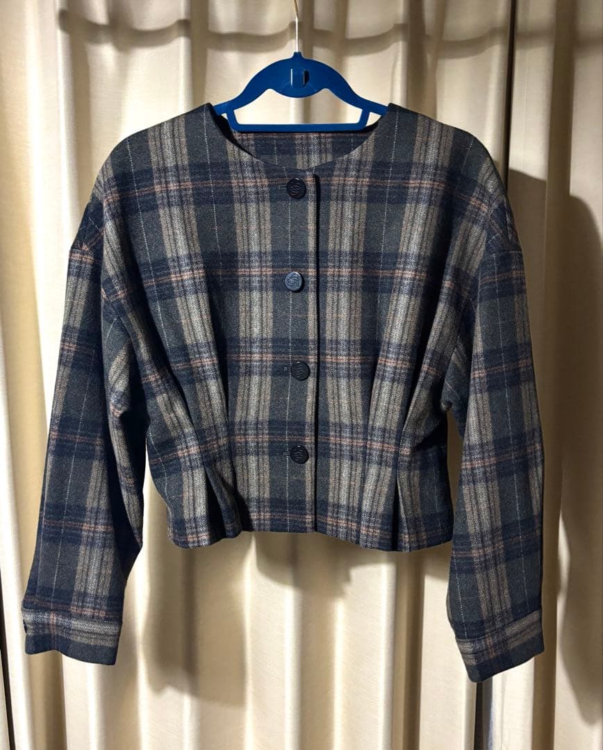 tnewties 《パイ投げされた誕生日》 上下セットアップ - メルカリ