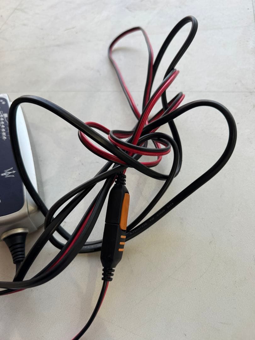 マセラティ バッテリーチャージャー - メルカリ