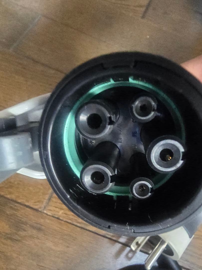 純正LEAF ZE0 AZE0 ZE1 リーフ 充電ケーブル 7.0m 200V