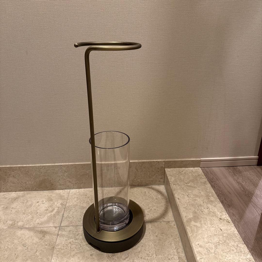 EDA VASE ｜ 枝ものを美しく飾る、コンパクトな花器 EDA VASE ｜ 枝ものを美しく飾る、コンパクトな花器