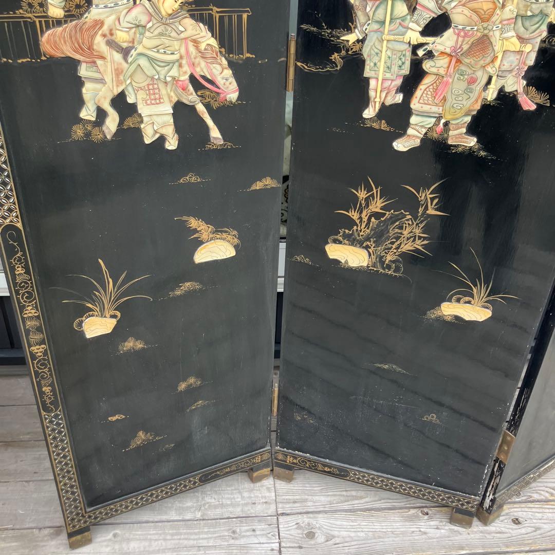 中国骨董 螺鈿細工 兵士 古典画装飾彫り 木製 4連パーテーション 衝立 屏風