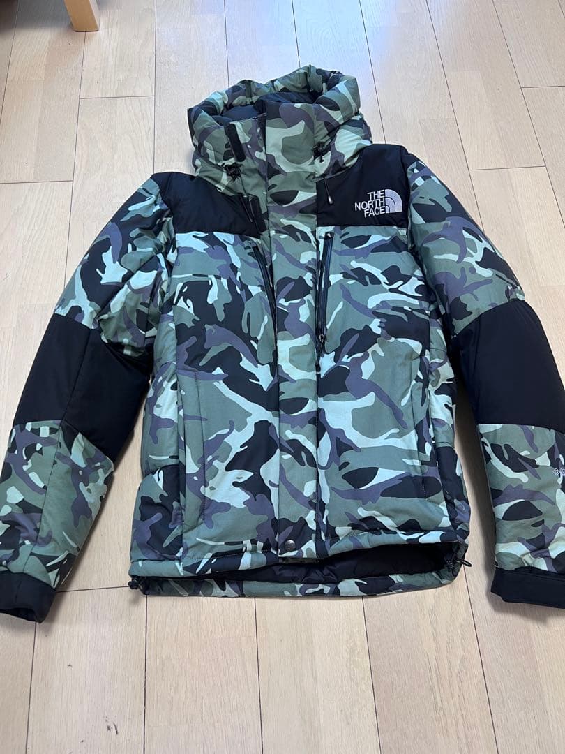 THE NORTH FACE 迷彩柄 ダウンジャケット ノースフェイス カモフラージュ柄 迷彩柄 ダウンジャケット パーカー