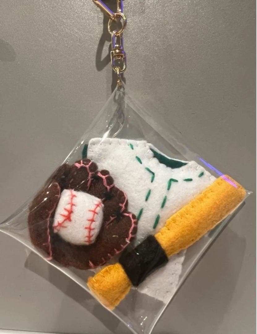 卒部記念【オーダー】【部活応援】ユニフォーム型 フェルトストラップ