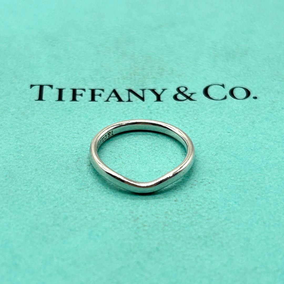 美品　ティファニー　カーブド　バンド　リング　10号　シルバー TIFFANY&Co.（ティファニー） 10号 リング・指輪 カーブド バンド