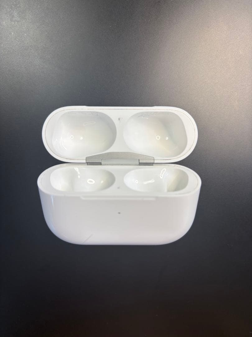 Airpods pro2 充電ケース ケーブル 箱付き - メルカリ