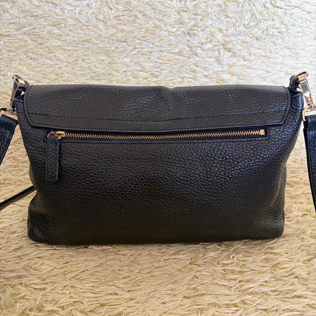 agnes b. アニエスベー ロゴ金具 シボ革レザーショルダーバッグ