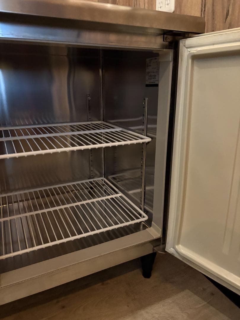 nishi様専用 業務用テーブル型冷凍庫 美品 FT-150SNG 兵庫県 - メルカリ